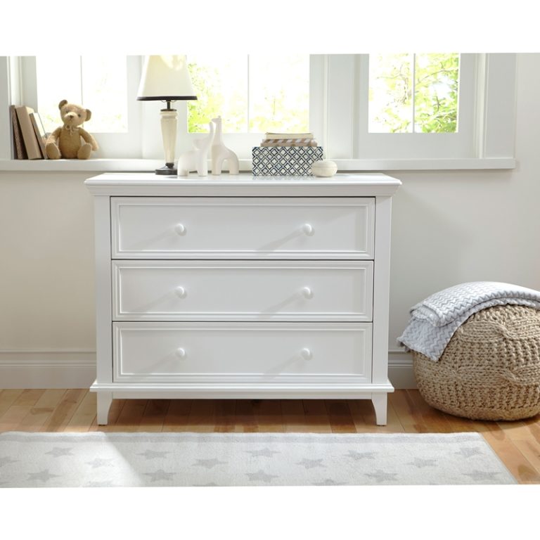 Built-in Hardware Easy-to-Assemble Transitional 3-Drawer Dresser Sculpted Wooden Knobs White Anti-Tip Kit 3 Spacious Drawers Changing Table Height 